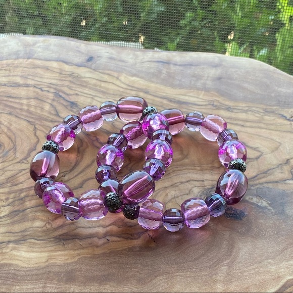Elastic Plastic beaded bracelets - Picture 1 of 2